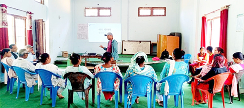 बाँके युनेस्को र प्लान नेपालद्वारा बर्दिया मधुवनमा शिक्षक, अभिभावकलाई अभिमुखिकरण