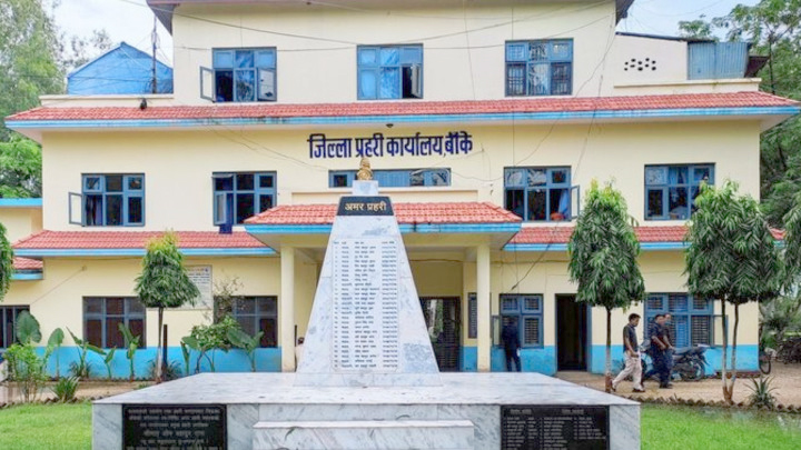 यात्रुहरुलाई दुःख हैरानी दिने मानिसहरु पक्राउ